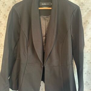 Studio Women's Elegant Black Blazer